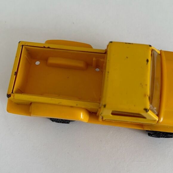 Tonia Dairy Vintage 1978 Yellow Diecast / Plastic Truck 5.5” x 2” - Picture 5 of 6